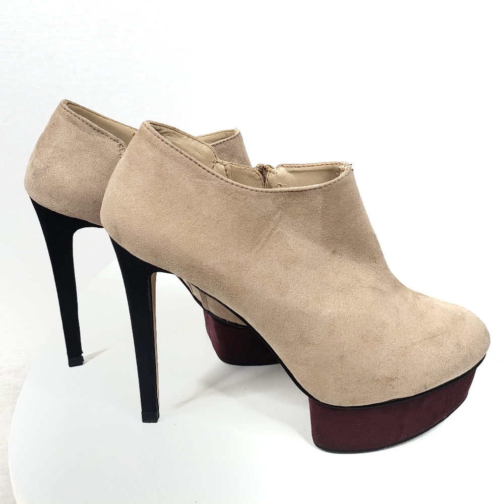 Zara Cream Suede Ankle Booties (Size 38)